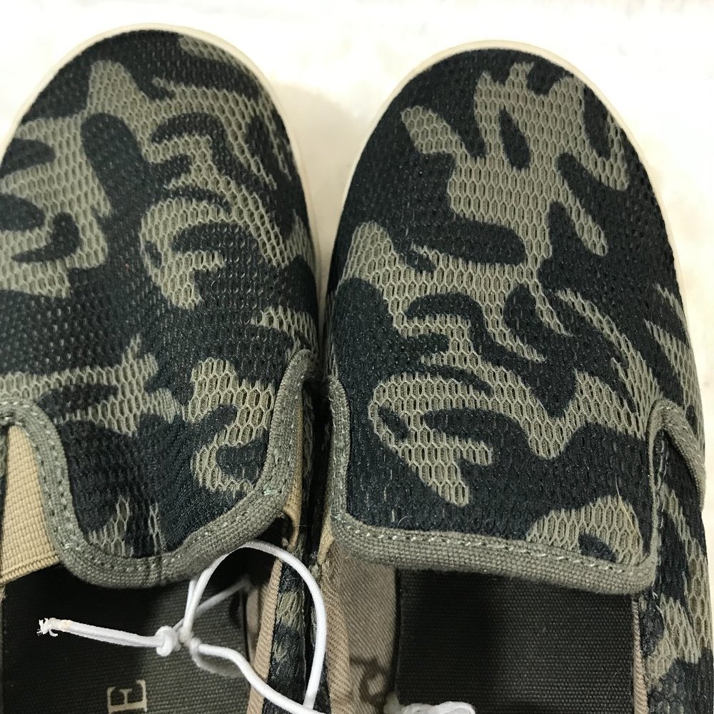 The Children's Place Green Camo Street Sneakers - Picture 8 of 8